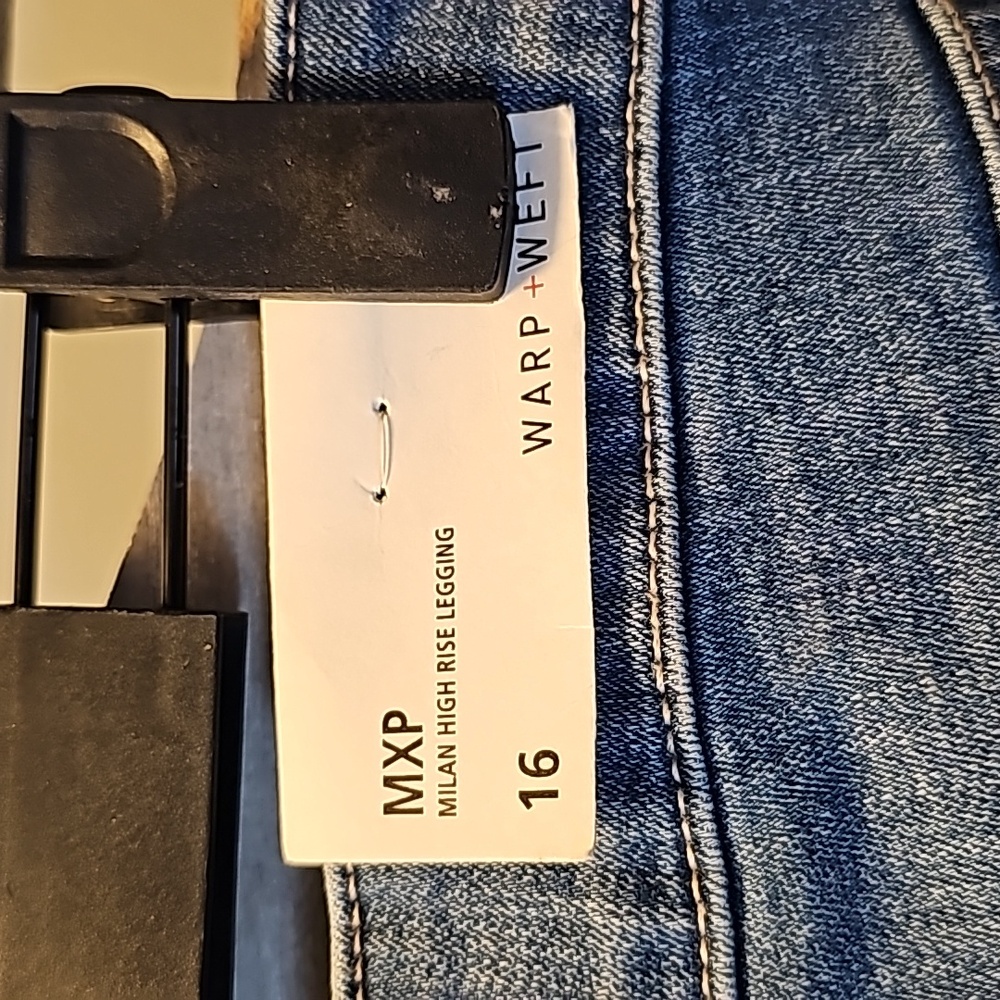 Jean - Picture 5 of 5